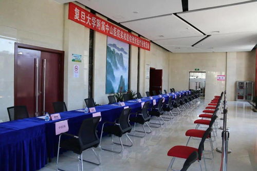 長興鎮(zhèn)開展'服務(wù)百姓健康行動'便民醫(yī)療咨詢活動，提升居民健康福祉